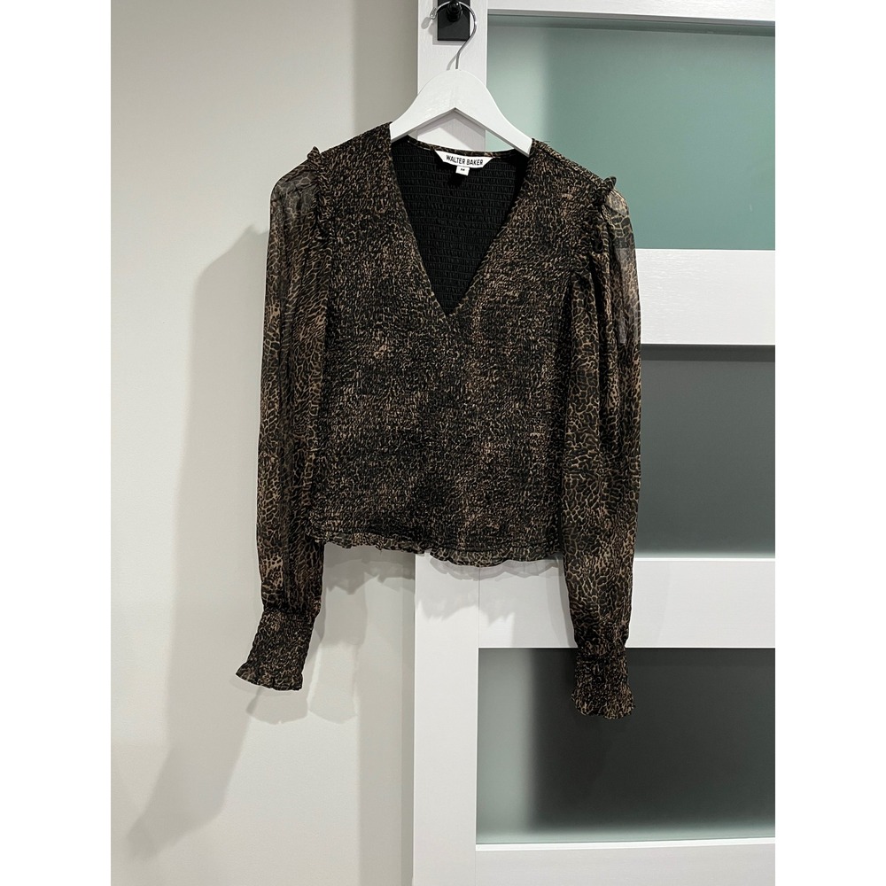 Walter Baker Mika Smocked Leopard Print Top V-Neck Puff Sleeve W53290 Brown M‎